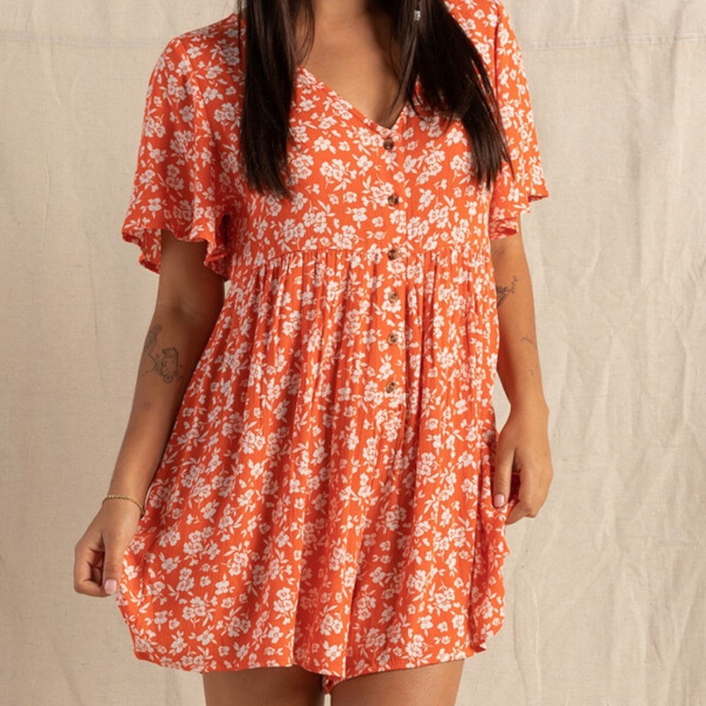Billabong Red Floral Button Front Flowy V-neck Romper Beachy Summer Size XS NEW